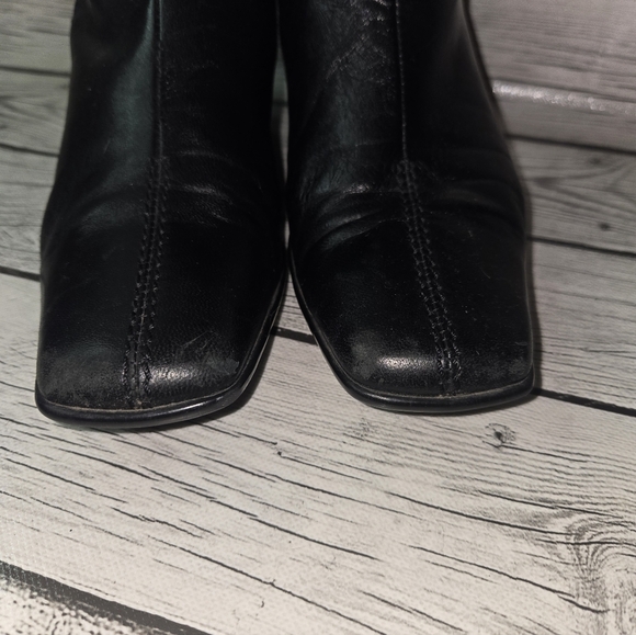 Sesto Meucci Black Leather Quilted Ankle Boots Women’s 8 Low Heel - Picture 8 of 13